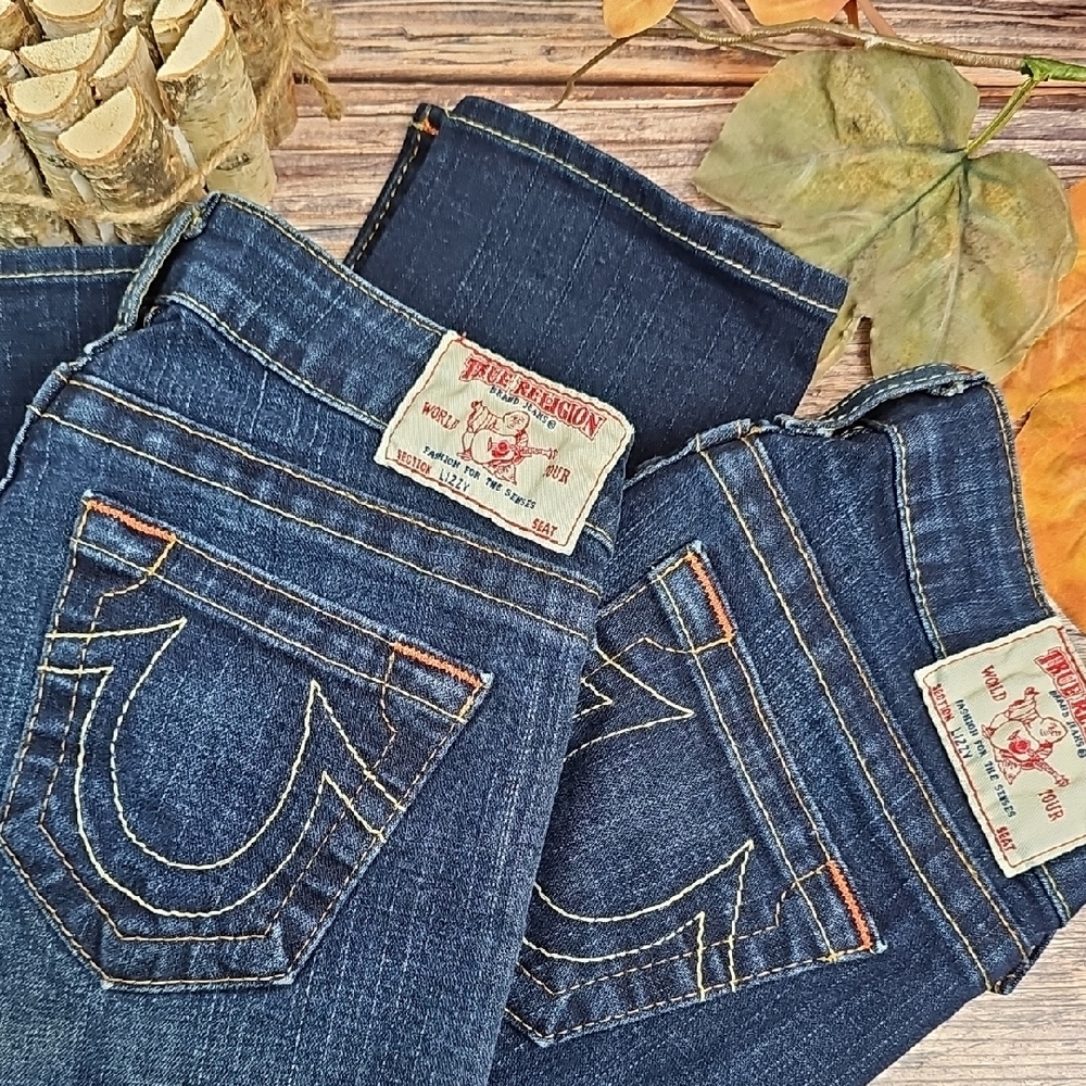 TRUE RELIGION WORLD TOUR LIZZY 2-PAIRS LOW-RISE STRAIGHT LEG DENIM BLUE JEANS